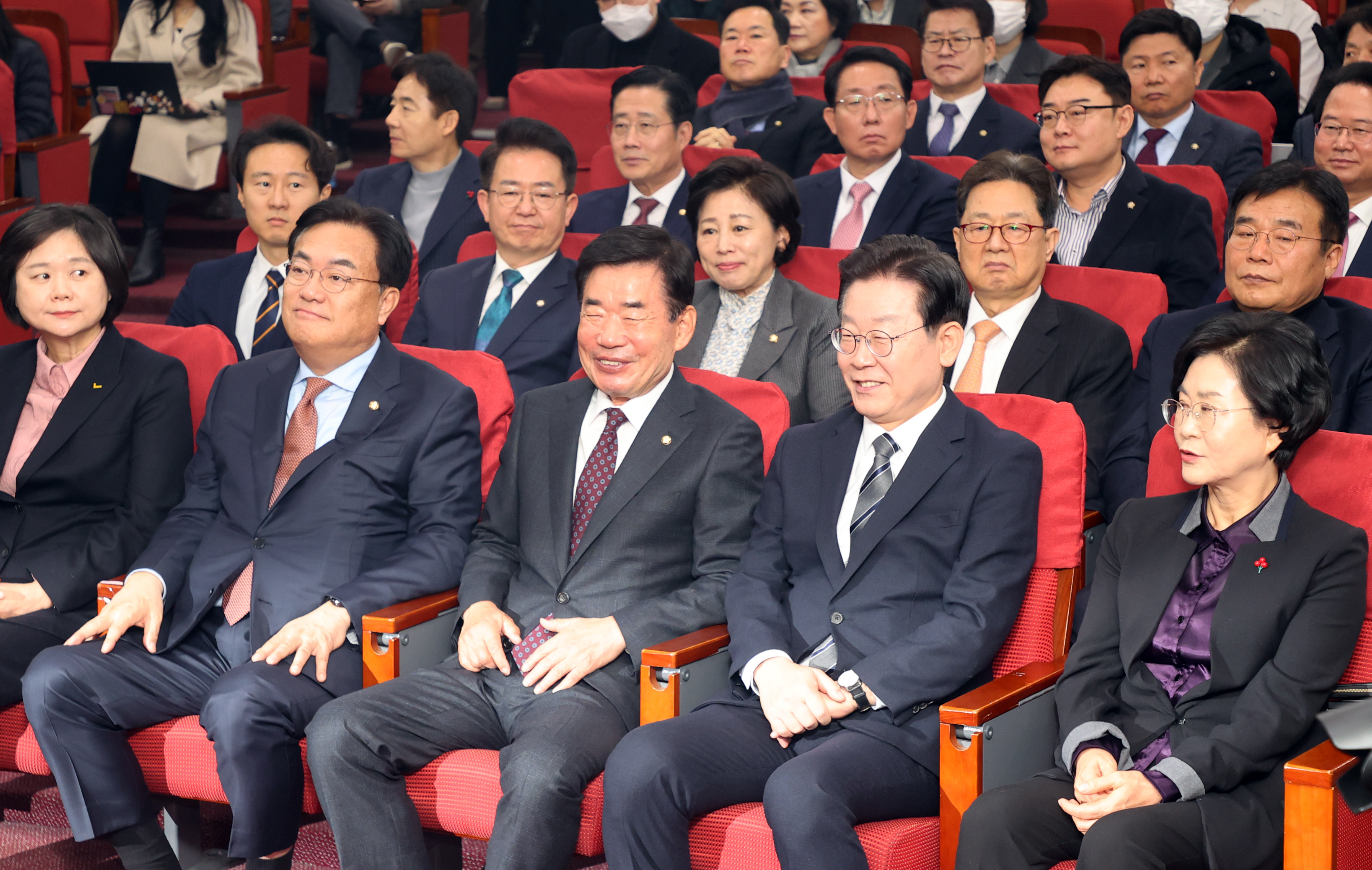 김진표 의장, 여야 118명 참여 초당적 정치개혁 의원모임 출범식 참석 4.jpg